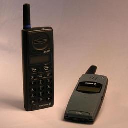 Starší typ mobilu